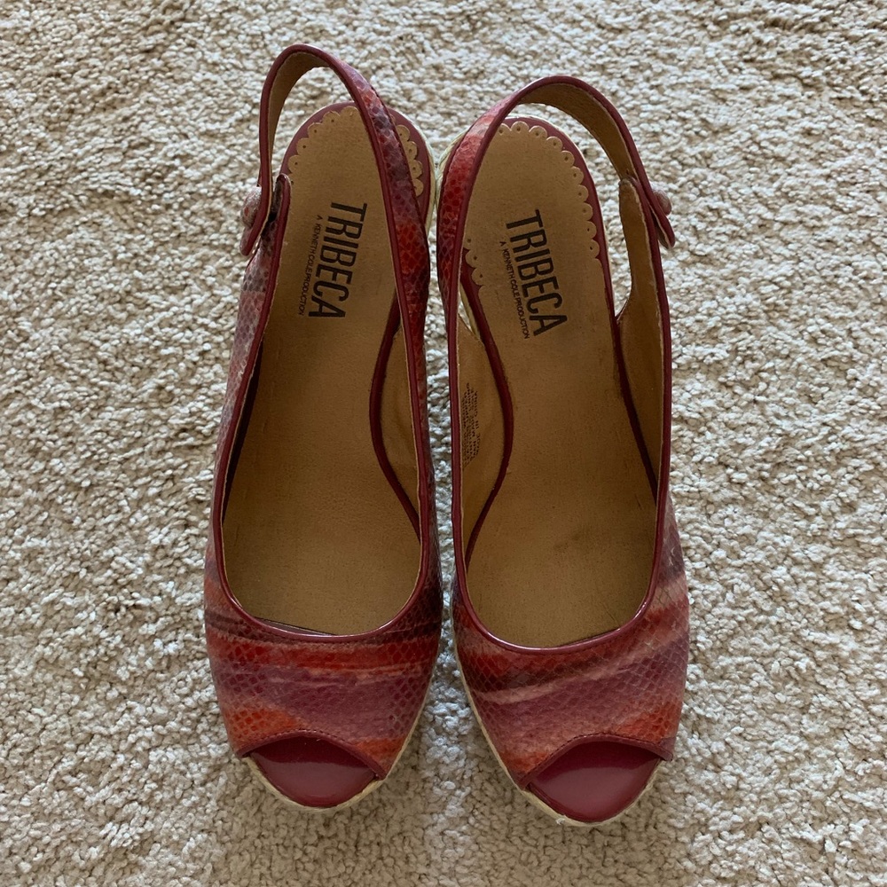 Gorgeous pink and purple snake peep toe wedges!